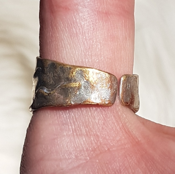 ⚒️ Hammered Metal Ring - Picture 5 of 7